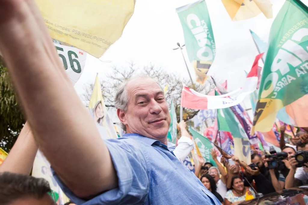 Pesquisa BTG/FSB: Lula oscila com 44%, enquanto Bolsonaro mantém 32% 3