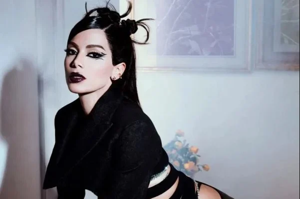 Pai de Anitta recebe alta de hospital em São Paulo após sofrer AVC 11
