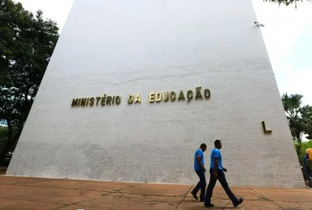 Saiba quem são os pastores alvos da PF suspeitos de corrupção no MEC 10