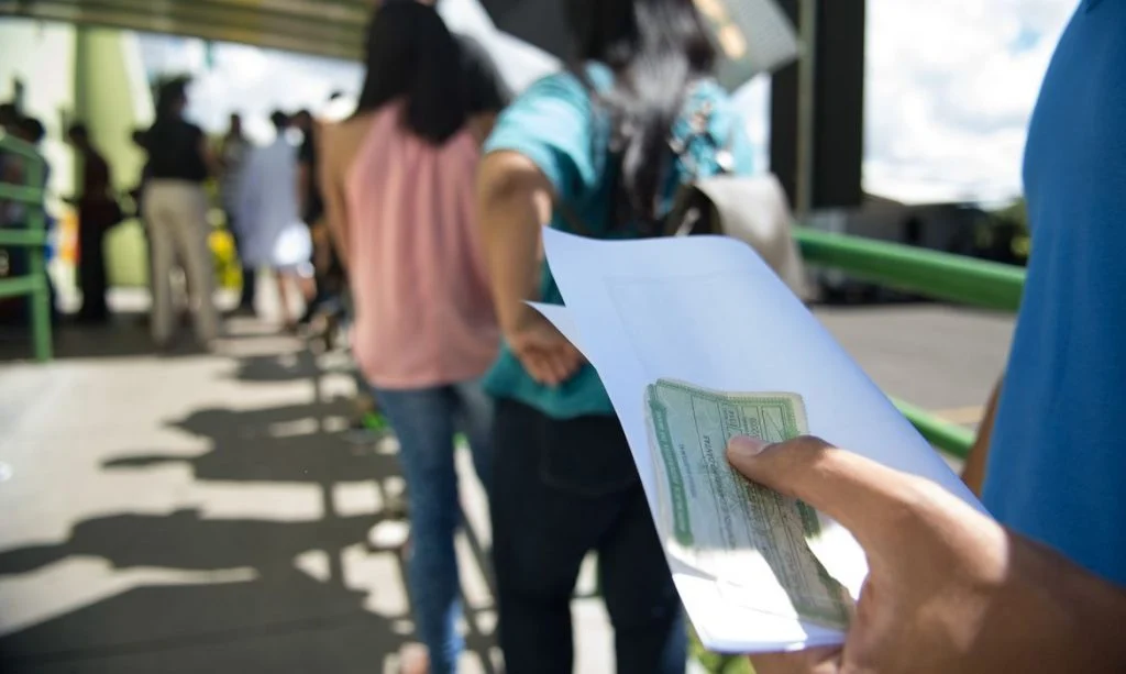 Após ataques de Bolsonaro às urnas, TSE recebeu apoio de 62 entidades 4