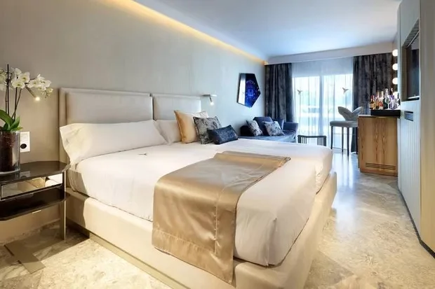 Juliette se hospeda em hotel com diárias de até R$ 54 mil. Veja fotos 4
