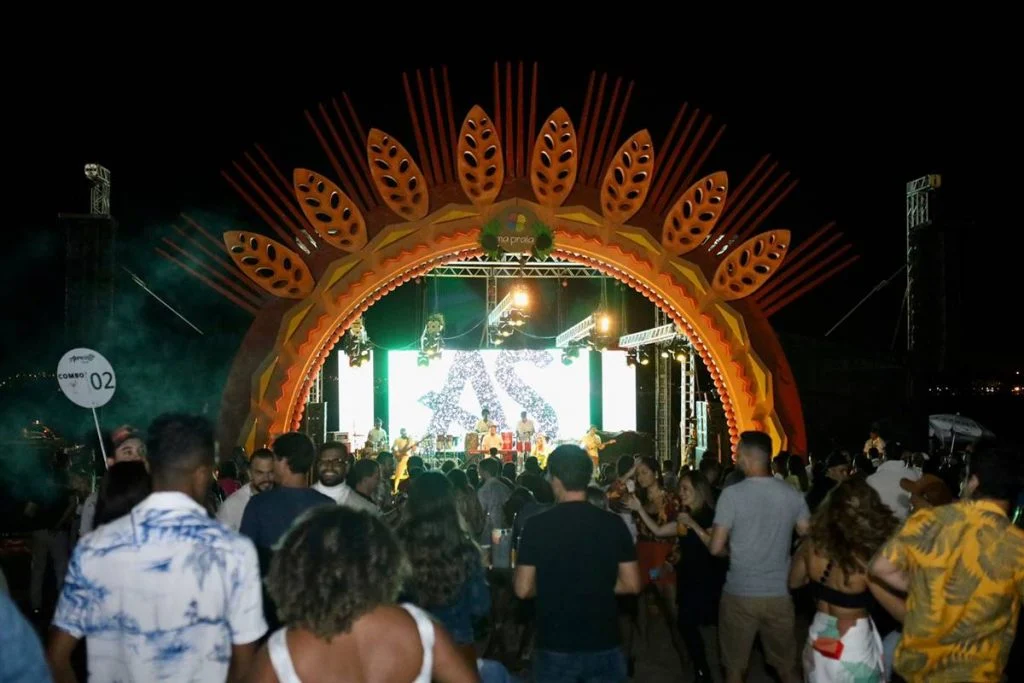 Wesley Safadão, Ferrugem e mais: confira os shows de julho do Na Praia 8