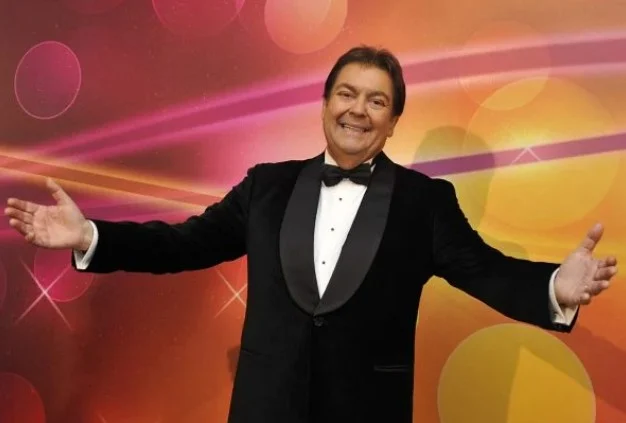 Cantora ameaça expor segredos do filho de Faustão e constrange jovem 6