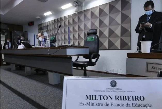 Senador pede abertura imediata da CPI do MEC: “Direito da minoria” 14