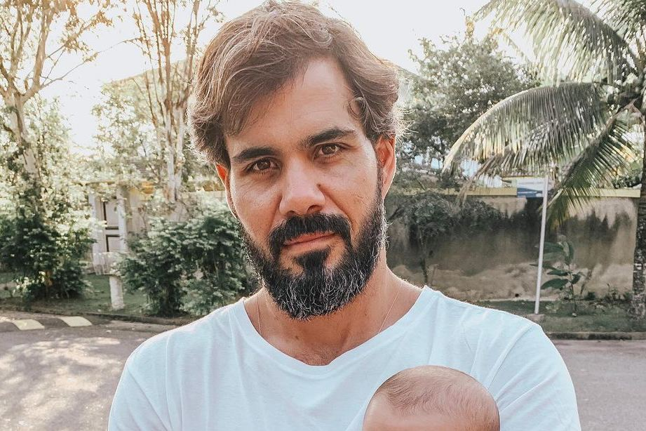 Esposa de Juliano Cazarré fala de recuperação da filha: “Mais um dia” 6