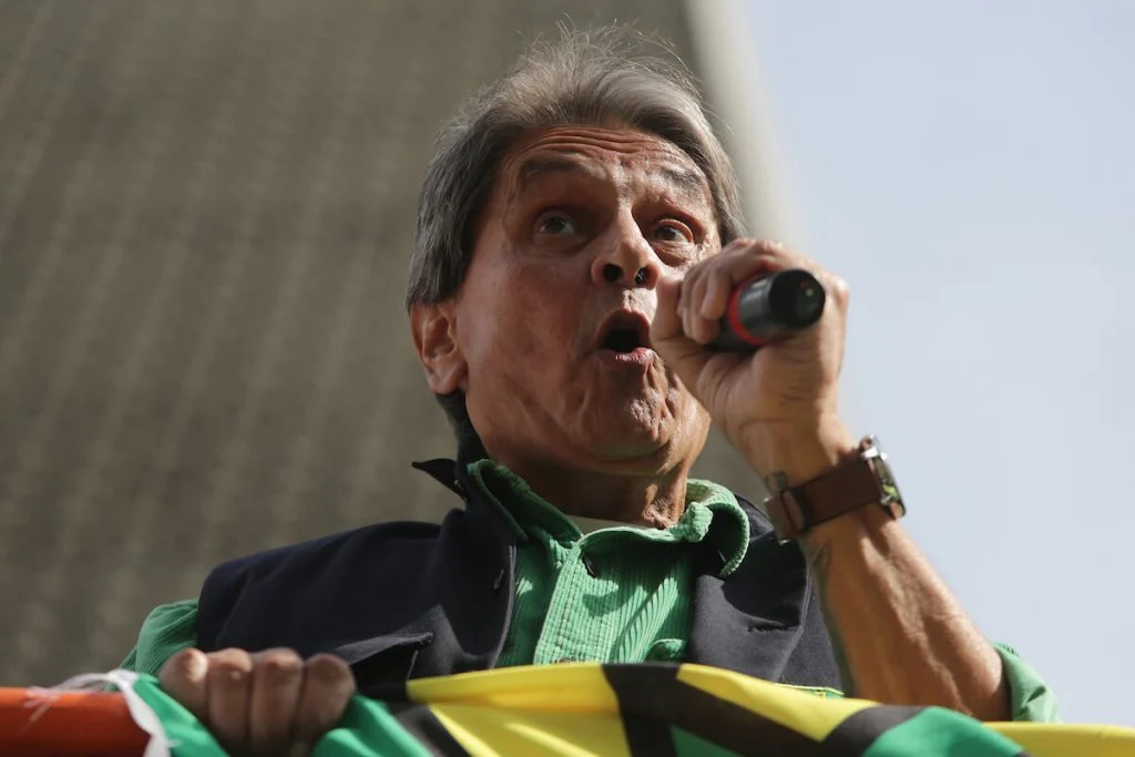 Pesquisa Ipec: Lula tem 44% no primeiro turno, contra 32% de Bolsonaro 8