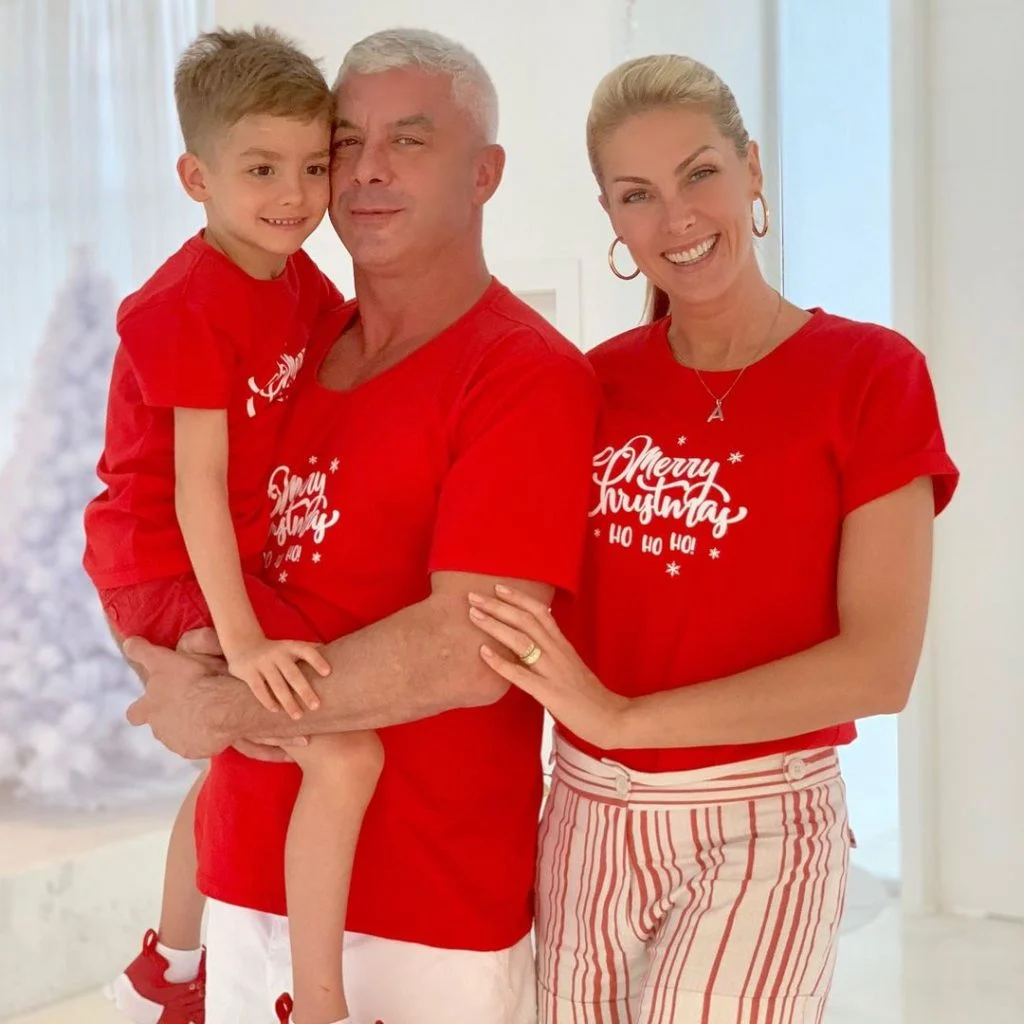 Ana Hickmann ostenta salão de beleza para 18 pets em mansão 5