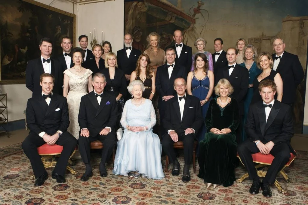 Morre a rainha Elizabeth II, aos 96 anos, após 7 décadas de reinado 10