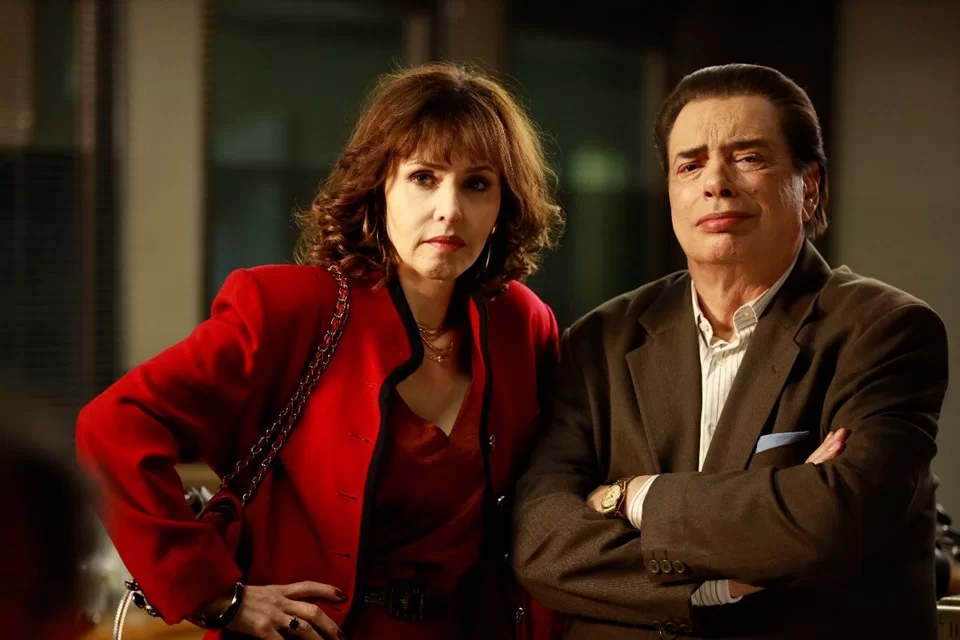 Série apresenta Silvio Santos arrogante e Gugu vilão. Saiba tudo! 7