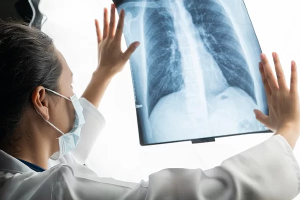 Estudo define idade limite para deixar de fumar zerando riscos à saúde 2
