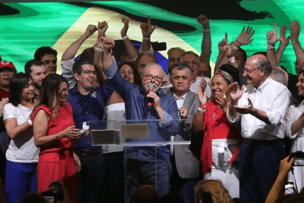 Lula: “Preciso saber se Bolsonaro vai permitir que haja transição” 4
