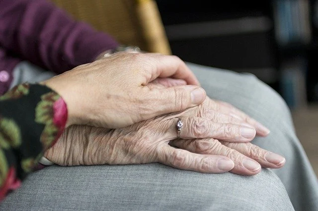 Segurar o espirro pode causar um AVC? Neurocirurgião responde 5