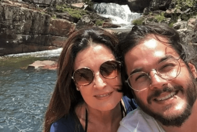 Fátima Bernardes diz que chora durante gravações do The Voice Brasil 14