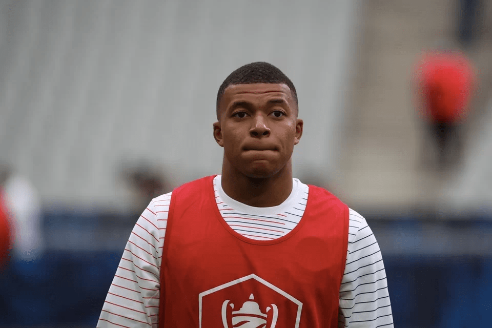 Irritação de Mbappé com o PSG foi motivada por falta de pagamentos 4