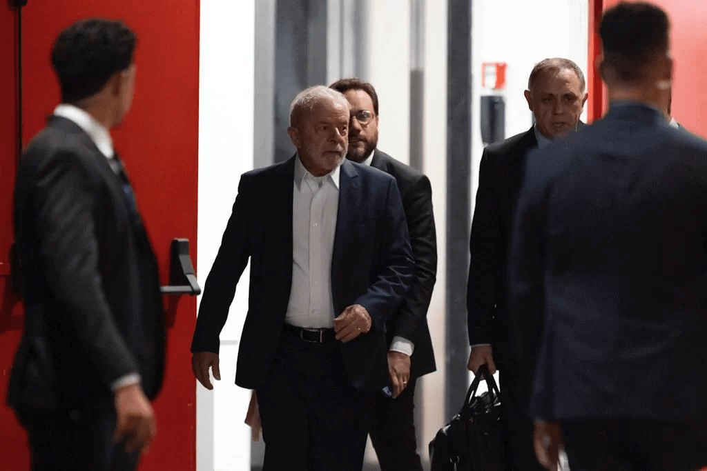 Lula avisa ao MDB que quer diplomação em 12 de dezembro 2