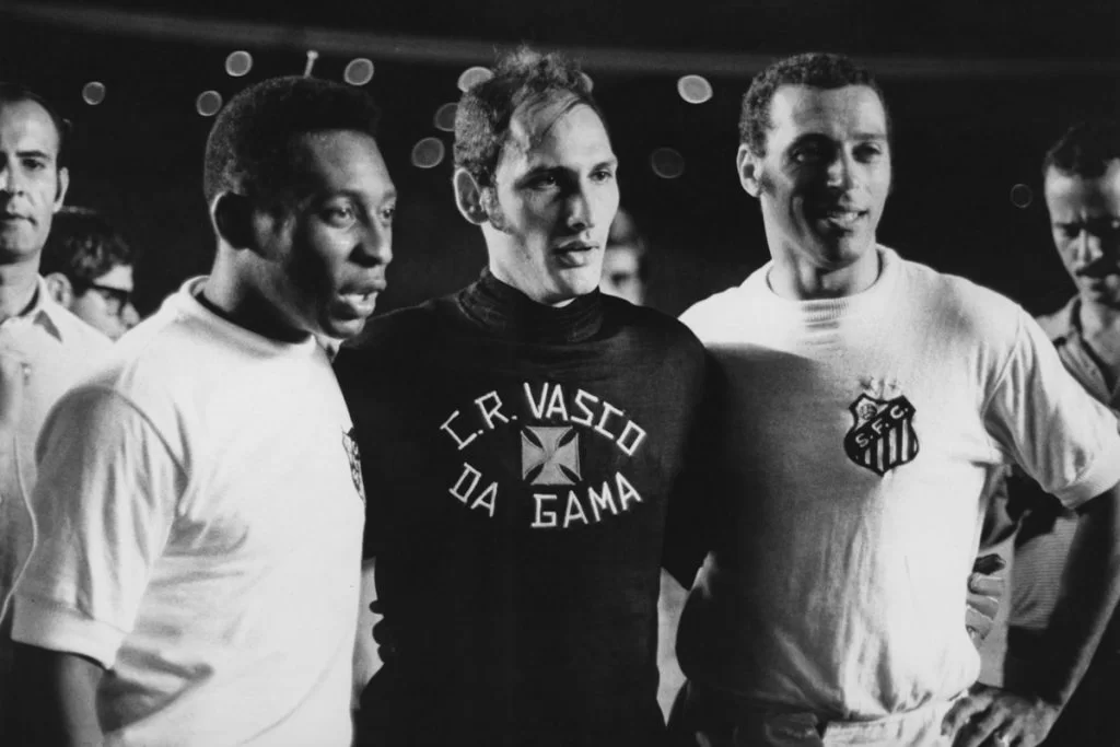 Pelé, o maior jogador da história do futebol, morre aos 82 anos 12