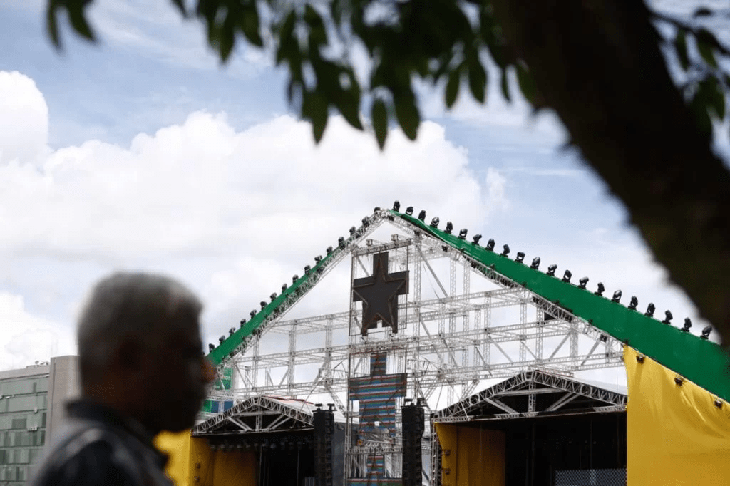 Caravanas de apoiadores de Lula começam a chegar a Brasília para posse 4