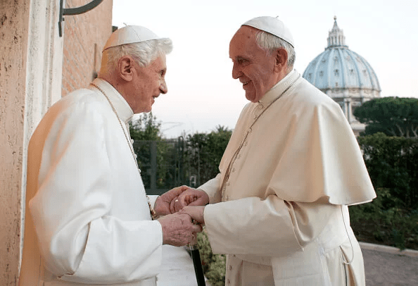Morre, aos 95 anos, o papa emérito Bento XVI 3