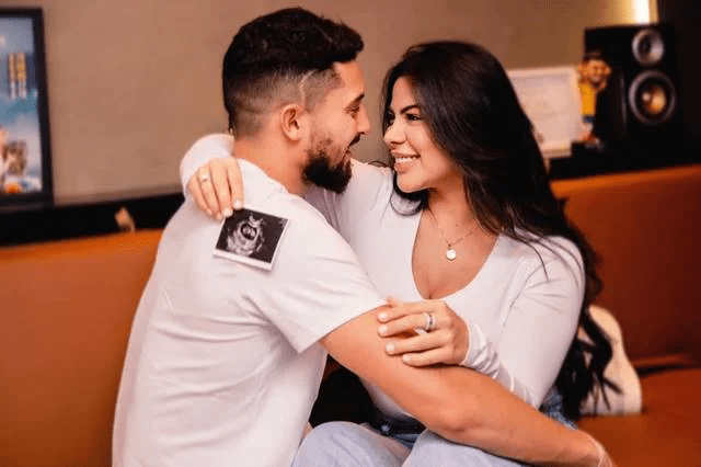 Esposa de Alex Telles chora após lesão tirar o atleta da Copa do Mundo 5