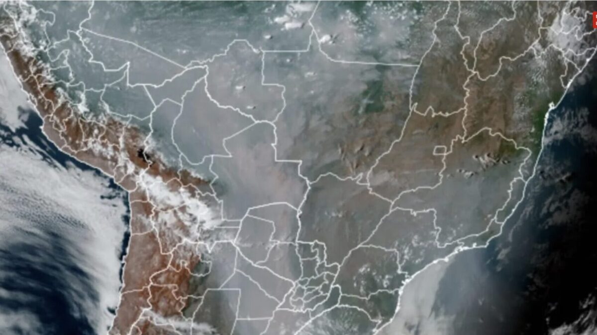 Amazônia: fumaça de queimadas deixou país sem céu azul no final de semana 1 Amazônia: fumaça de queimadas deixou país sem céu azul no final de semana 1