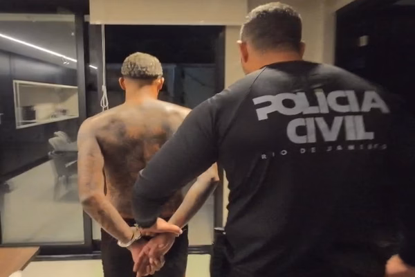 Na cadeia, MC Poze se diz faccionado e pede para ficar em ala do CV 2