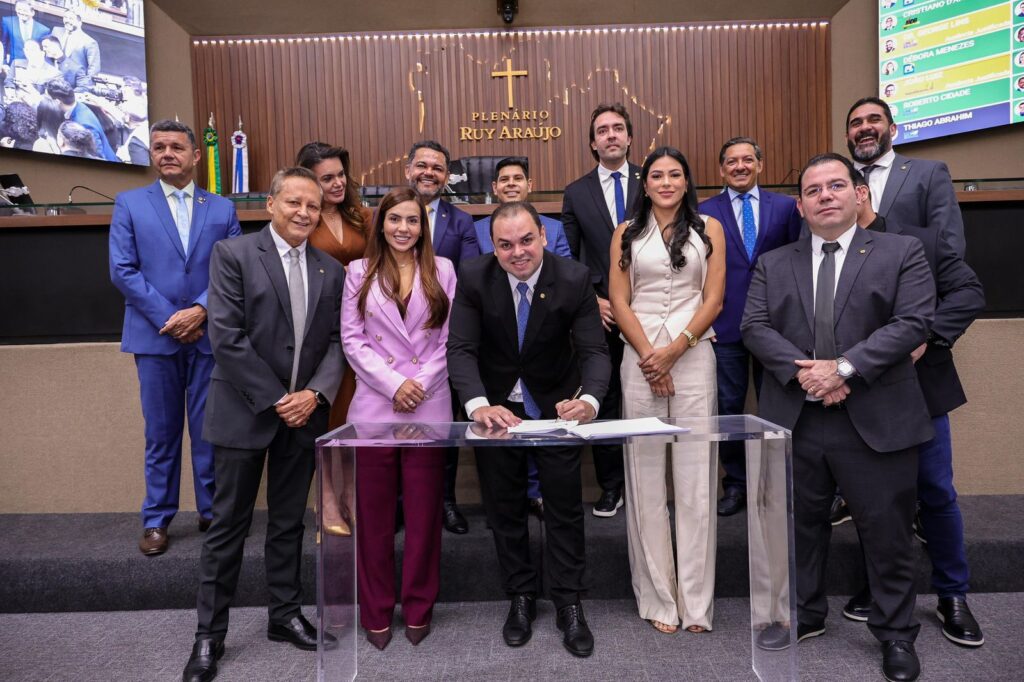Presidente Roberto Cidade anuncia início das inscrições para concurso público da Aleam em 10 de setembro 2