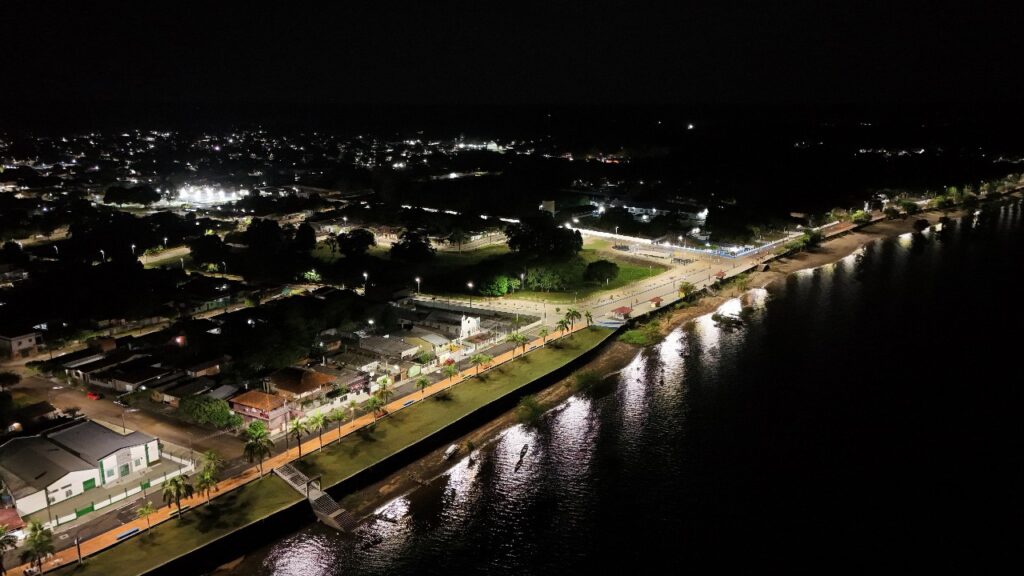 Governo do Amazonas implanta mais de 2,9 mil pontos de iluminação de LED em Maués 3