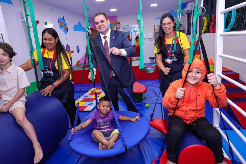Presidente Roberto Cidade inaugura na Aleam um dos maiores centros de atendimento a pessoas com TEA do país 2