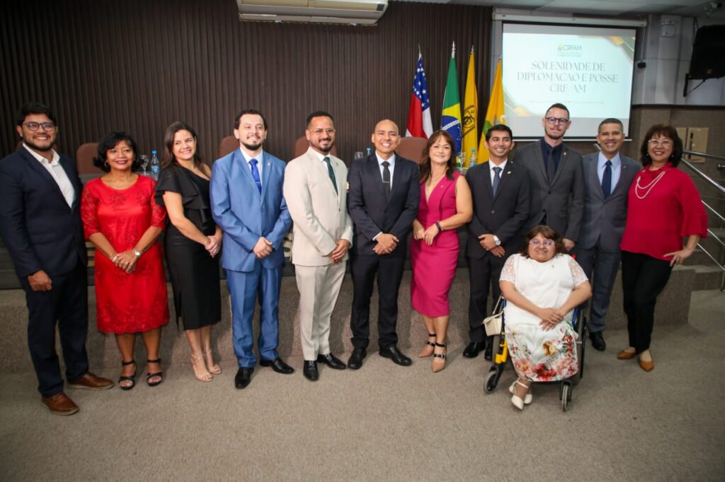 Vereador Marcelo Serafim prestigia solenidade de posse da nova diretoria do CRF-AM 3