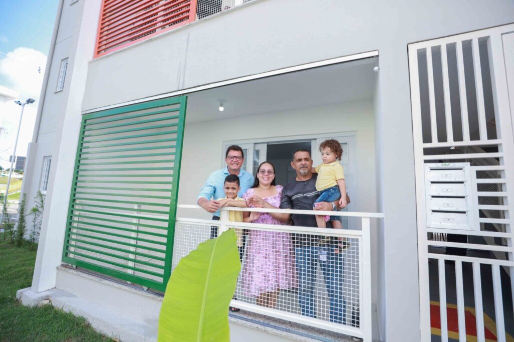 Marcellus Campêlo apresenta balanço de mais de 400 obras realizadas, com milhares de famílias beneficiadas e 200 mil empregos gerados 4