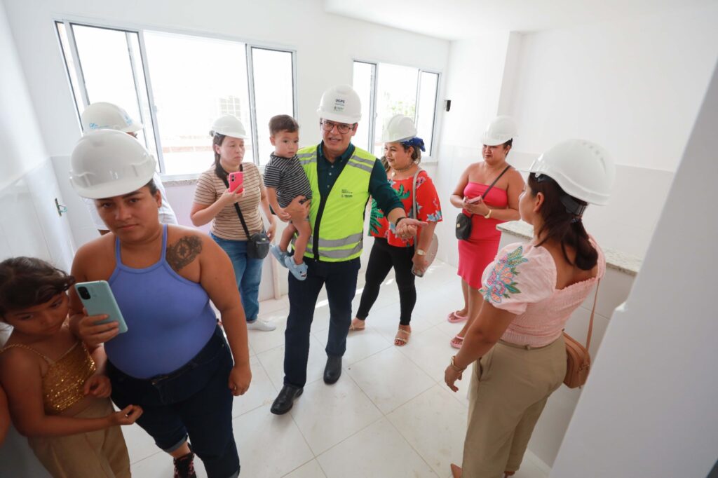Marcellus Campêlo apresenta balanço de mais de 400 obras realizadas, com milhares de famílias beneficiadas e 200 mil empregos gerados 6