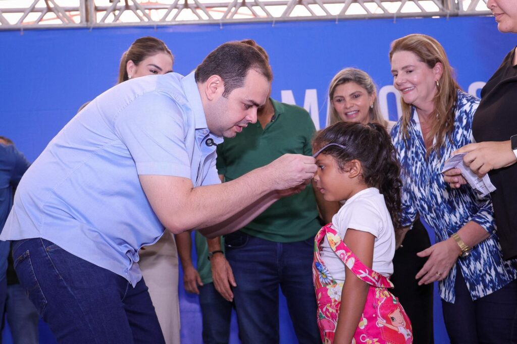 Governador interino Roberto Cidade acompanha entrega de 1,2 mil óculos e avança com mutirão oftalmológico no Amazonas 2