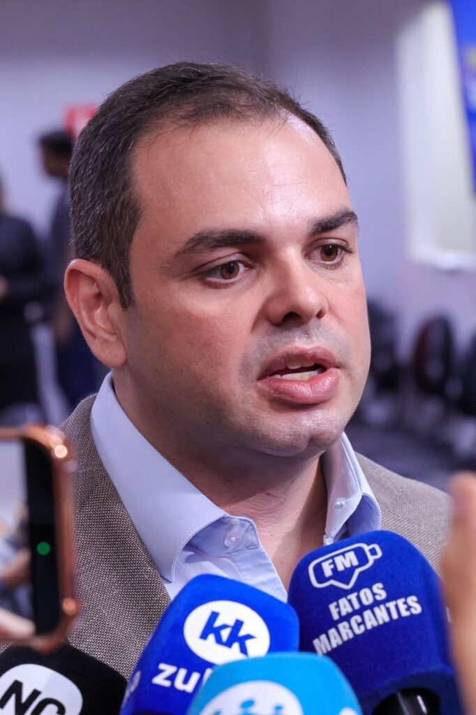 Governador Roberto Cidade critica tentativa de barrar asfaltamento da BR-319 e defende desenvolvimento com responsabilidade ambiental 2