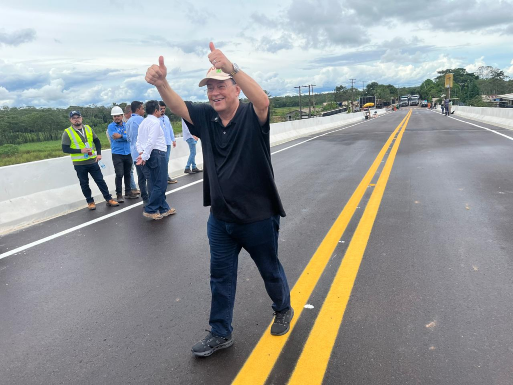 Nova ponte sobre o rio Autaz Mirim passa por teste final de carga e será aberta no dia 27 de abril 2
